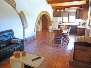 Apartamento, 4 habitaciones, terraza, junto a la piscina | Ropa de cama de alta calidad, edredones de plumas, caja fuerte