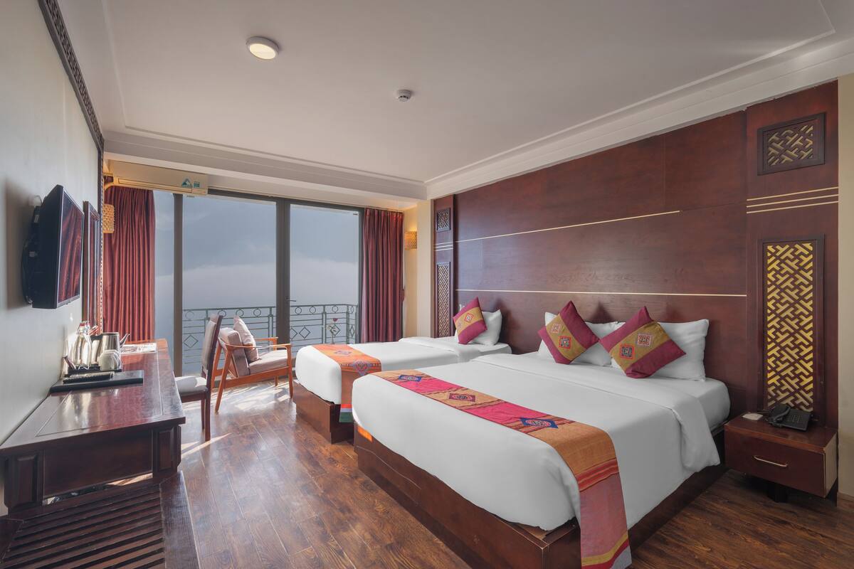 Minibar, két bảo mật tại phòng, bàn, phòng cách âm