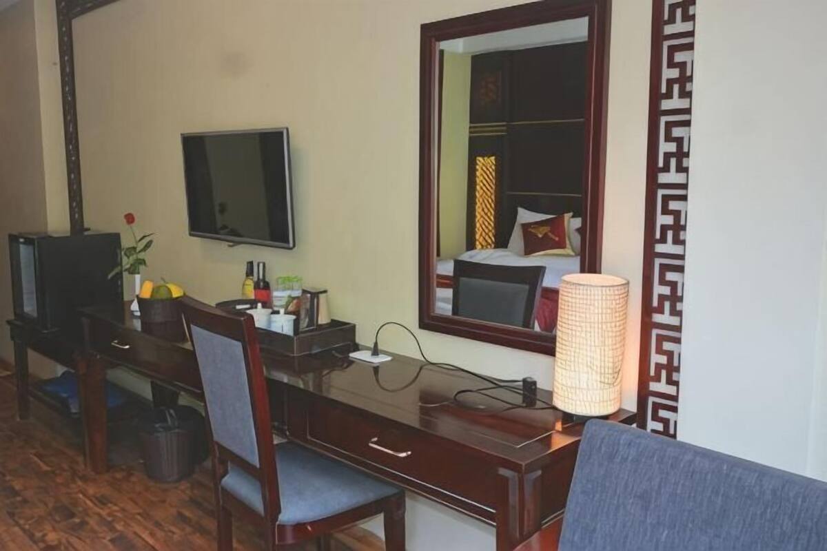 Minibar, in-room safe, desk, soundproofing