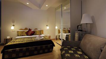 1 bedroom, down comforters, memory foam beds, free WiFi