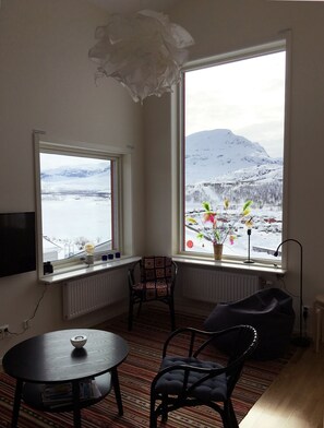 Apart Daire (9:4) | Kaliteli yatak takımı, ses yalıtımı, ücretsiz kablosuz İnternet