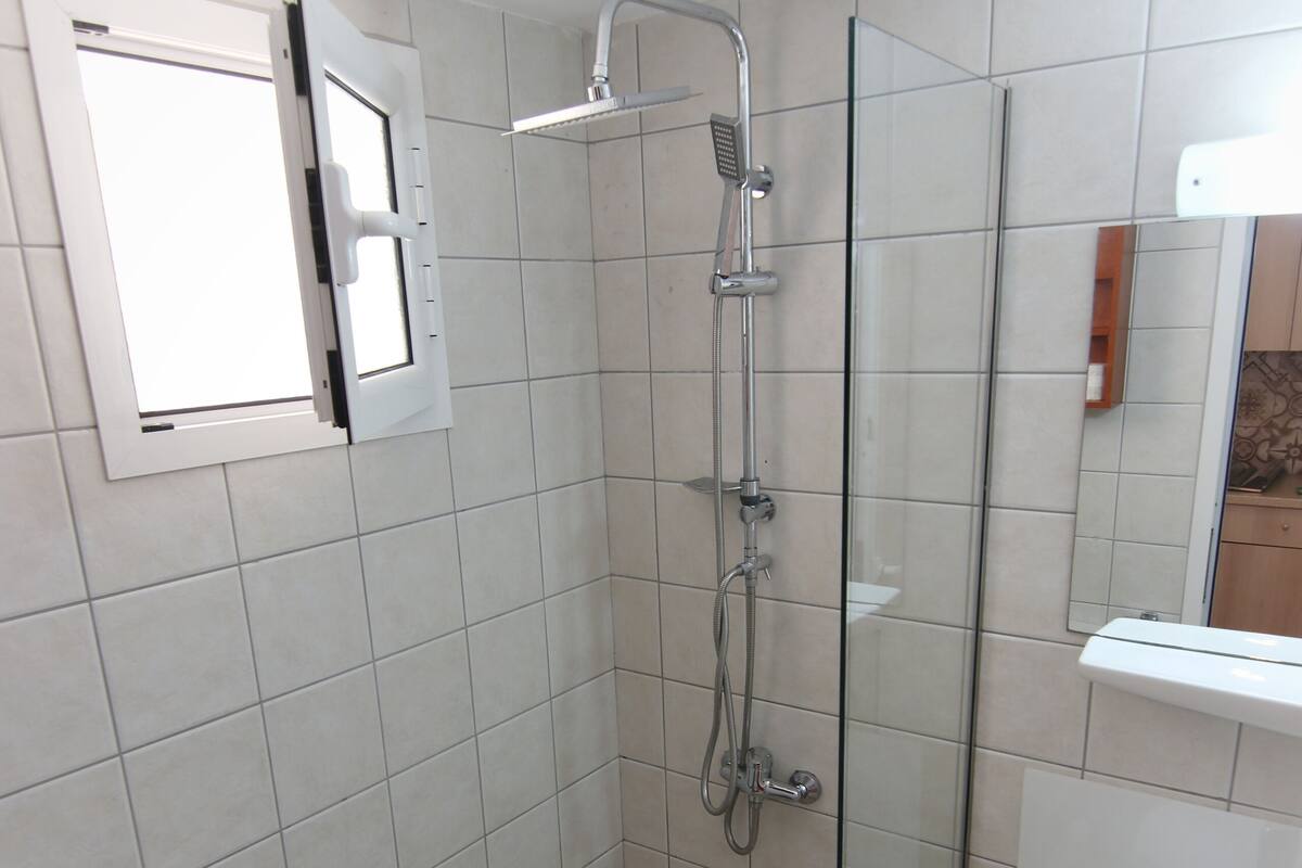 Family Duplex | Bathroom