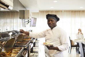 Desayuno continental incluido todos los días 