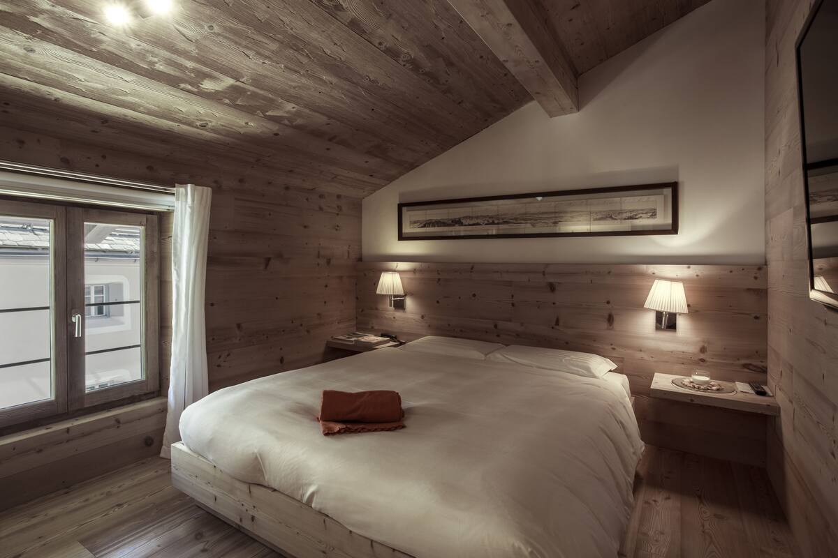 Classic Double Room (Colani Petit) | Minibar, in-room safe, blackout drapes, soundproofing