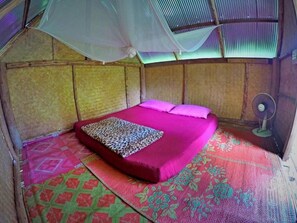 Free WiFi - KK Hut (Pai)