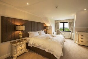 1 bedroom, premium bedding, iron/ironing board, free WiFi - Down Yonder Boutique B&B (Rosses Point)