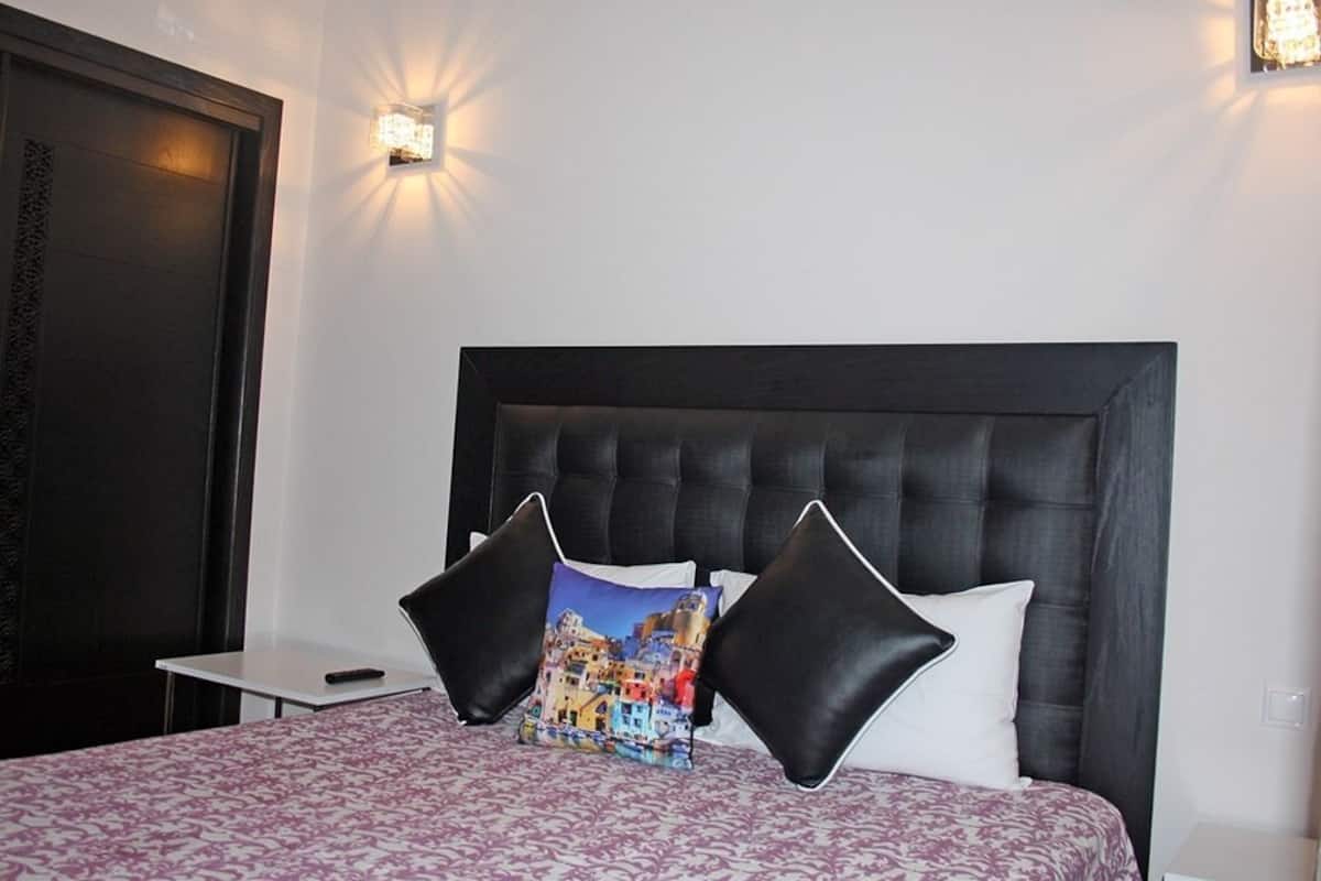 Apartamento conforto, suíte, vista para a piscina