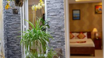 Minibar, in-room safe, desk, free WiFi