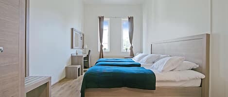 1 chambre, bureau, fer et planche Ă repasser, Wi-Fi gratuit