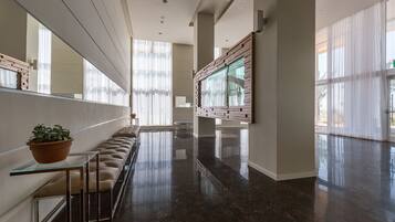 Sala de estar en el lobby