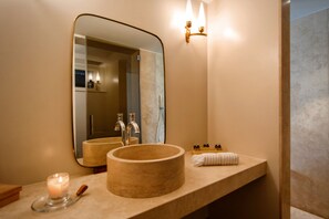 Bathroom - CasaVostra - Ambience Suites (Ostra Vetere)