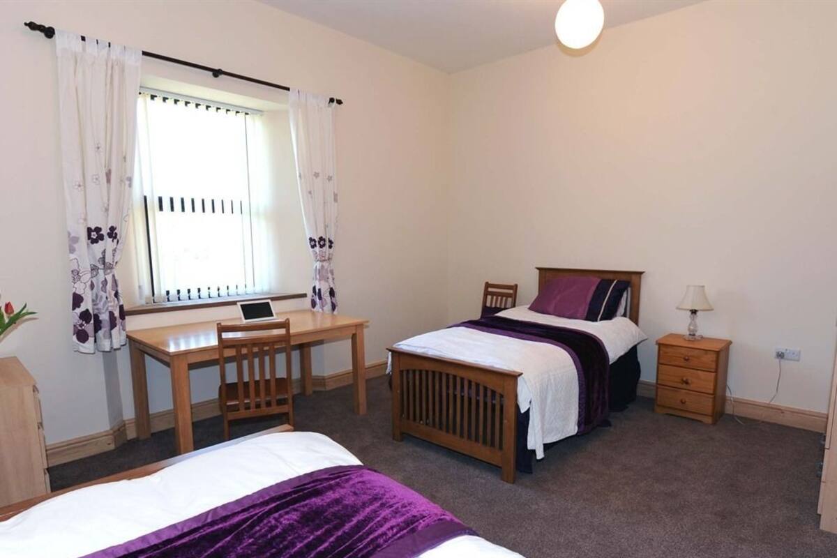 Twin Room, Shared Bathroom