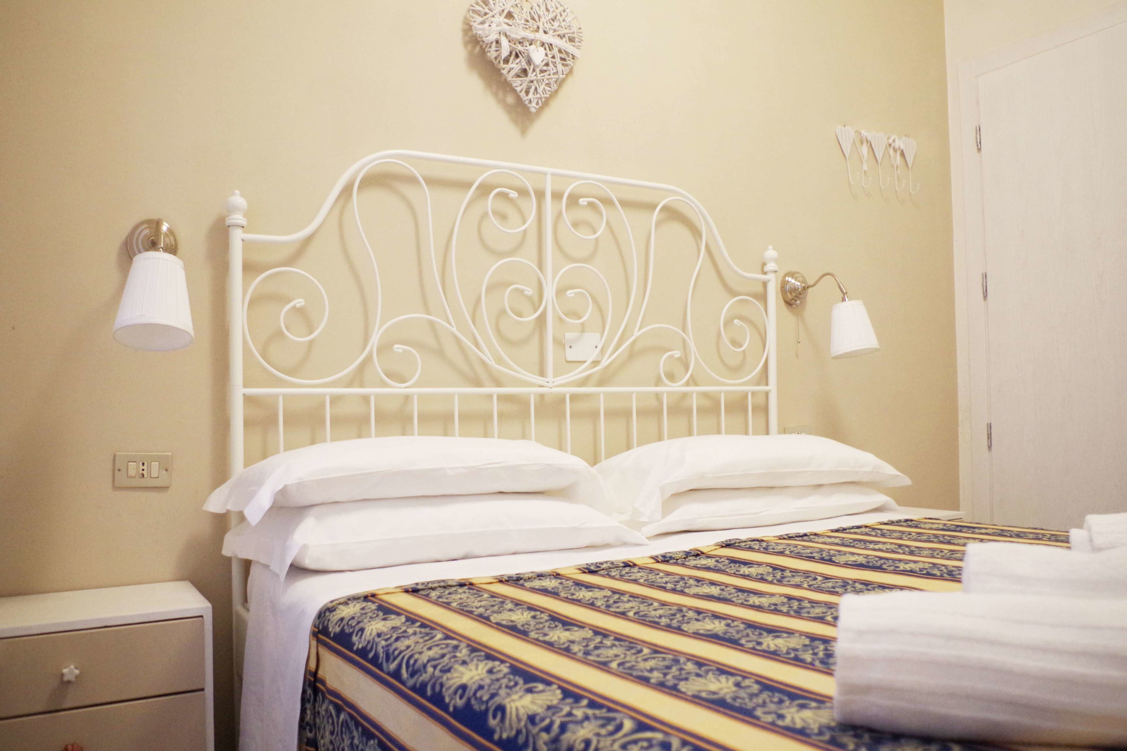 double or twin room | in-room safe, free wifi, bed sheets