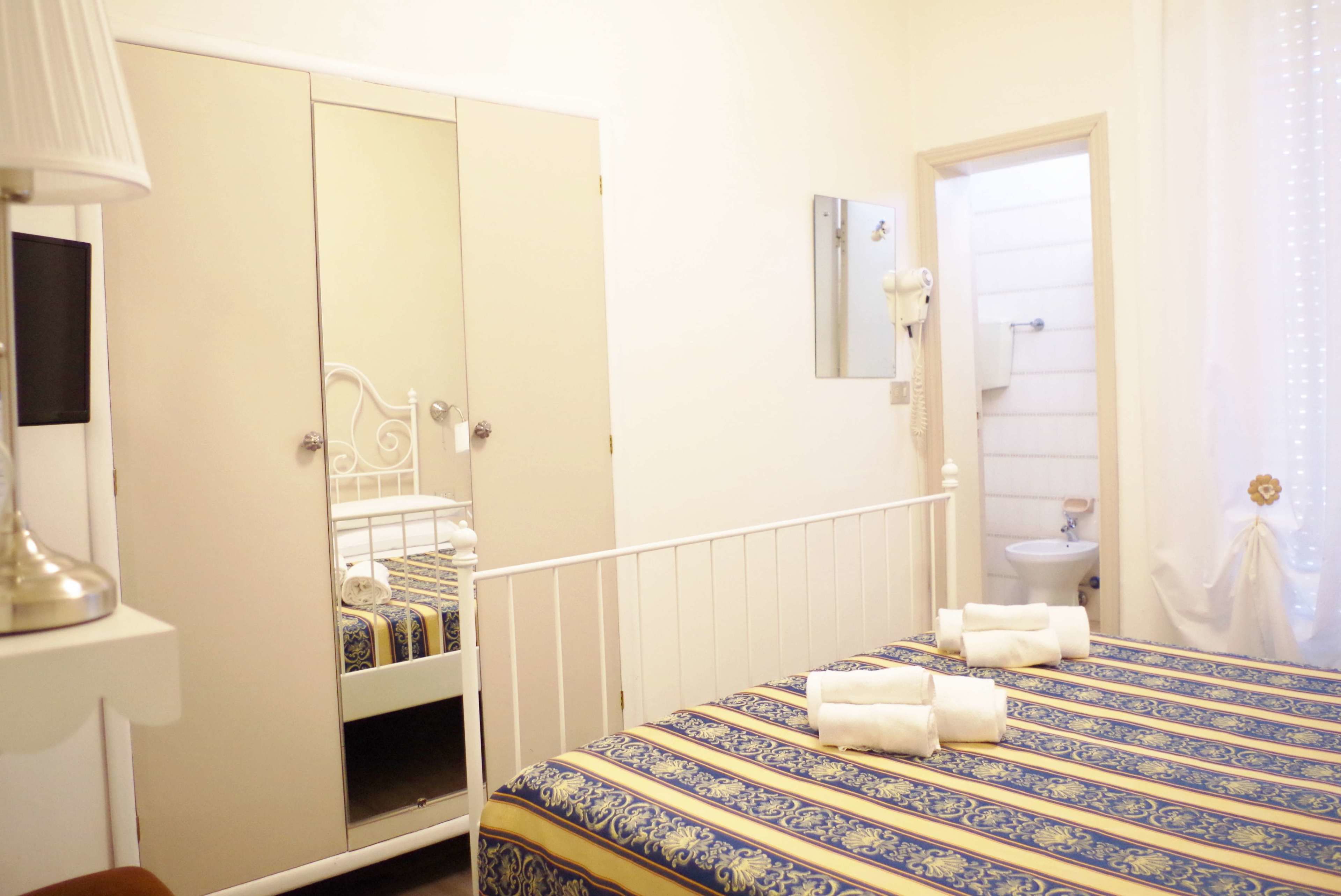 double or twin room | in-room safe, free wifi, bed sheets