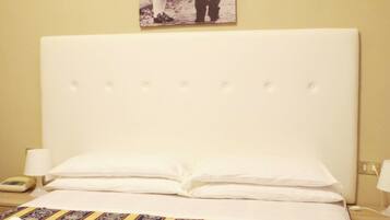 Kamer, 1 twee- of 2 eenpersoonsbedden | Een kluis op de kamer, gratis wifi, beddengoed