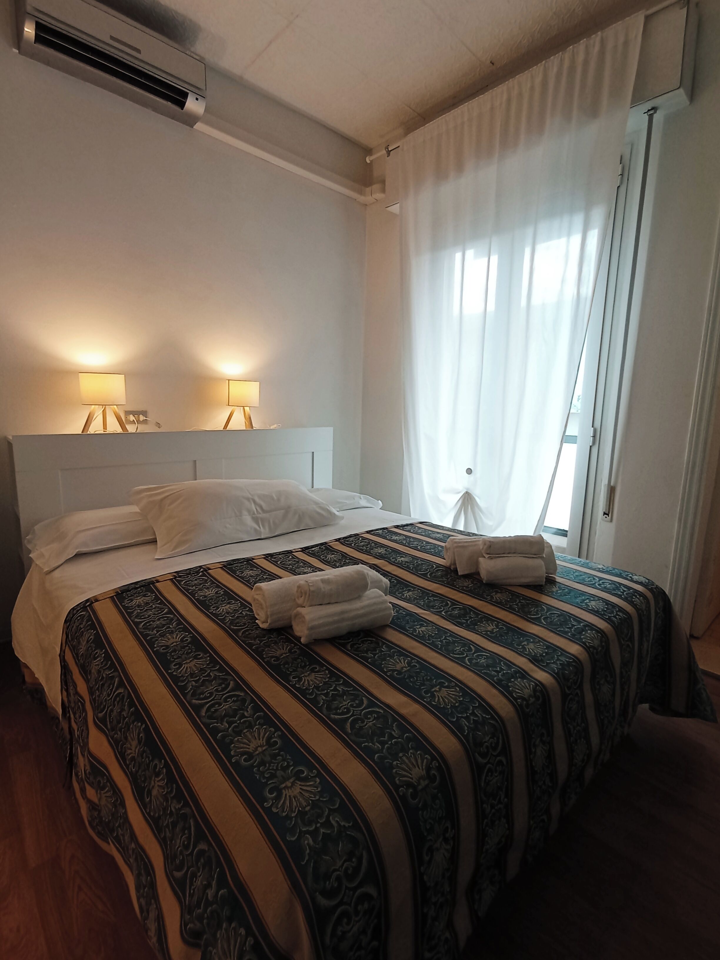 Kamer, 1 twee- of 2 eenpersoonsbedden | Een kluis op de kamer, gratis wifi, beddengoed