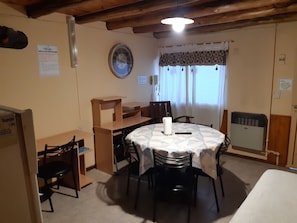 Full-sized fridge, microwave, oven, stovetop - Apart El Nevado (Malargüe)