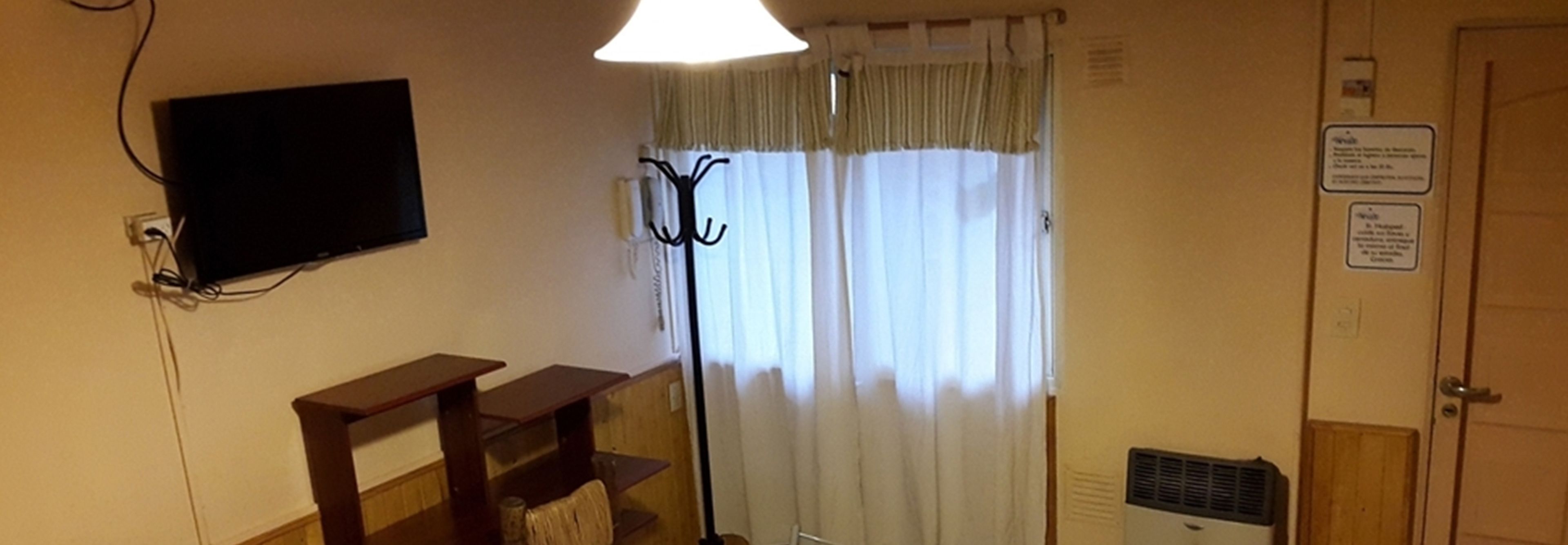 2 bedrooms, premium bedding, pillow-top beds, minibar