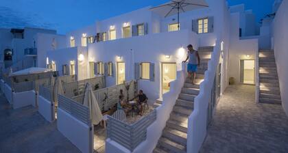 Porto Naoussa - Adults Only