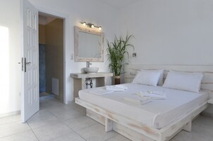 Ropa de cama de alta calidad y minibar 