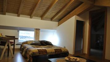 Chambre Quadruple, salle de bains privée, vue mer