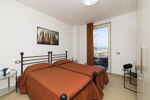 Double Room, Private Bathroom, Sea View