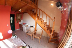 In-room safe, free cribs/infant beds, free WiFi, bed sheets