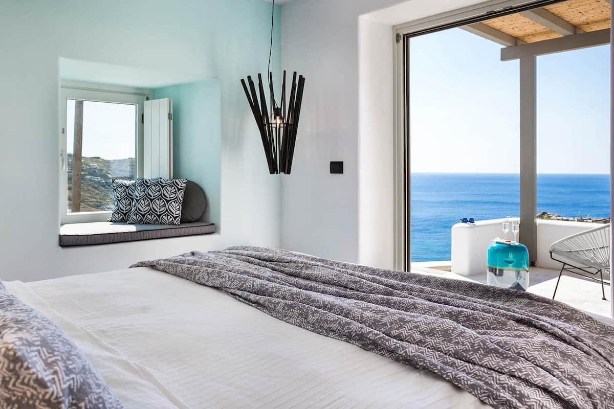 Premium bedding, minibar, in-room safe, individually decorated