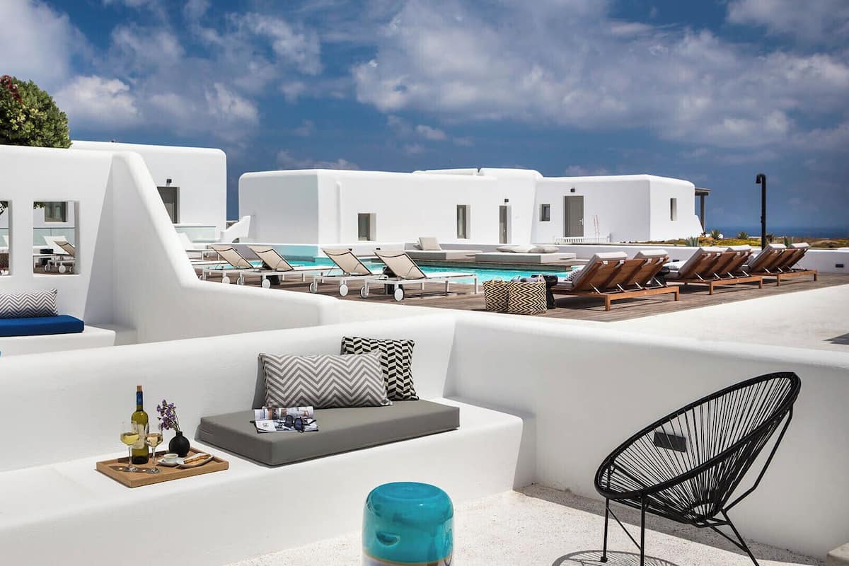 Deluxe Room with Terrace and Pool view | 客房景觀