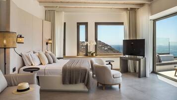 Infinity Suite with Private Pool | 1 bedroom, premium bedding, minibar, in-room safe