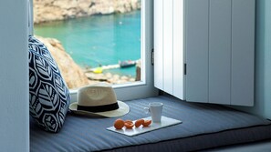 Panorama Sea View Suite with Jetted Tub | 1 bedroom, premium bedding, minibar, in-room safe - LYO Boutique Hotel (Mykonos)