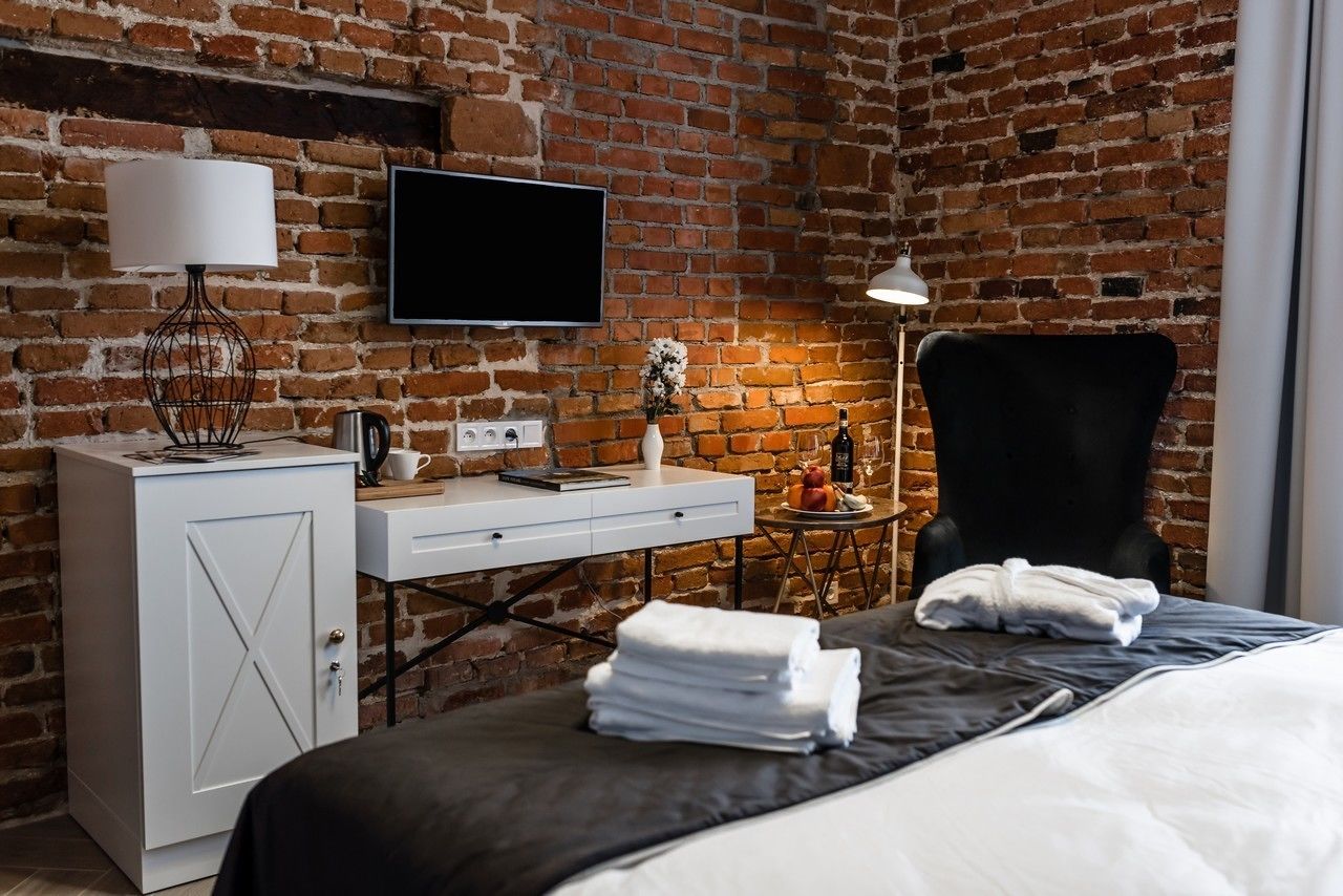 double or twin room | premium bedding, desk, iron/ironing board, free cots/infant beds