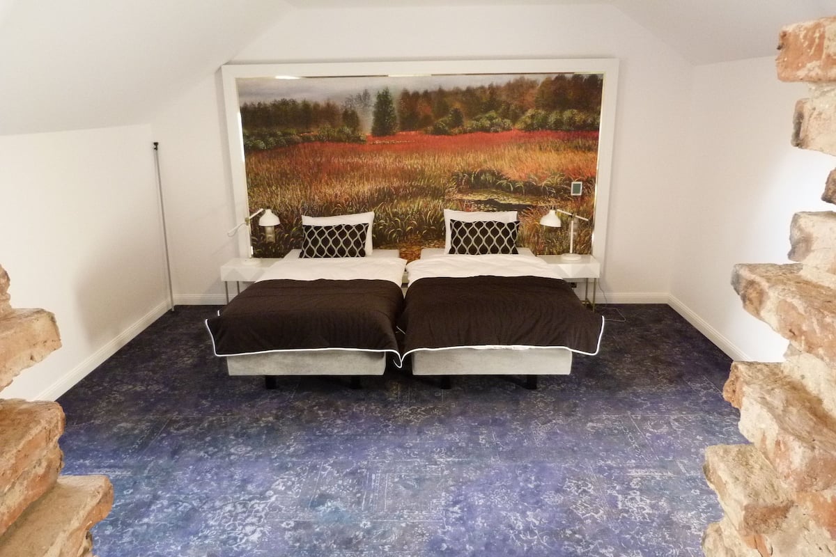 Apartment | Peralatan tempat tidur premium, meja, seterika/papan seterika 