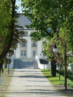 Front of property - Zamek Biskupi Janów Podlaski (Janow Podlaski)