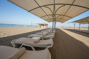 Private beach nearby, free beach shuttle, sun-loungers, beach umbrellas - Sensitive Premium Resort & Spa - All Inclusive (Serik)