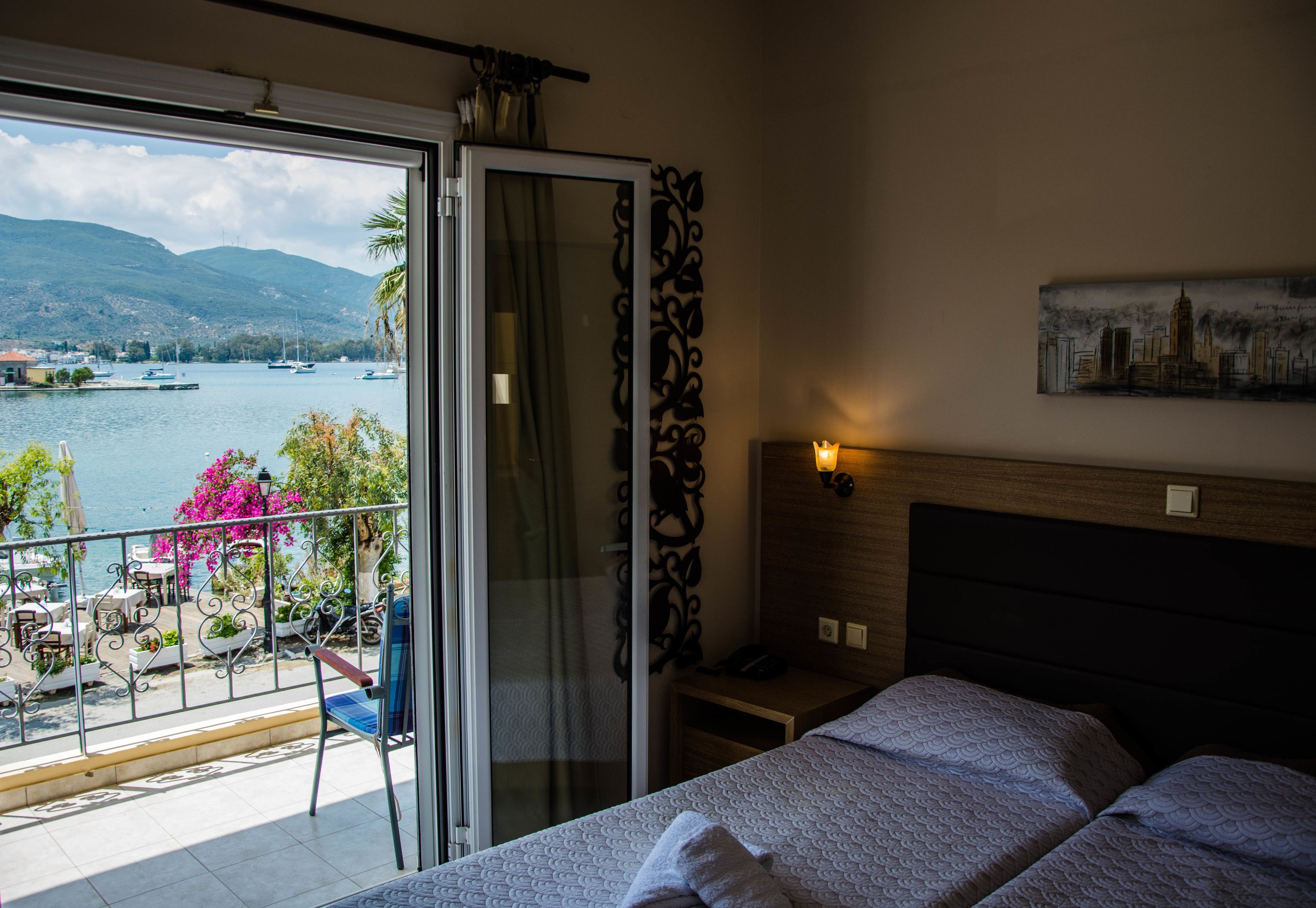 deluxe double or twin room | 1 bedroom, premium bedding, in-room safe, iron/ironing board