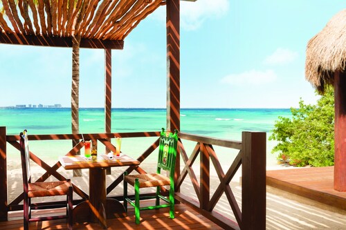 터쿠아즈 앳 하야트 지바 칸쿤 - 어른 전용