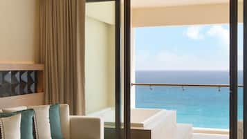 Free minibar, in-room safe, desk, blackout drapes