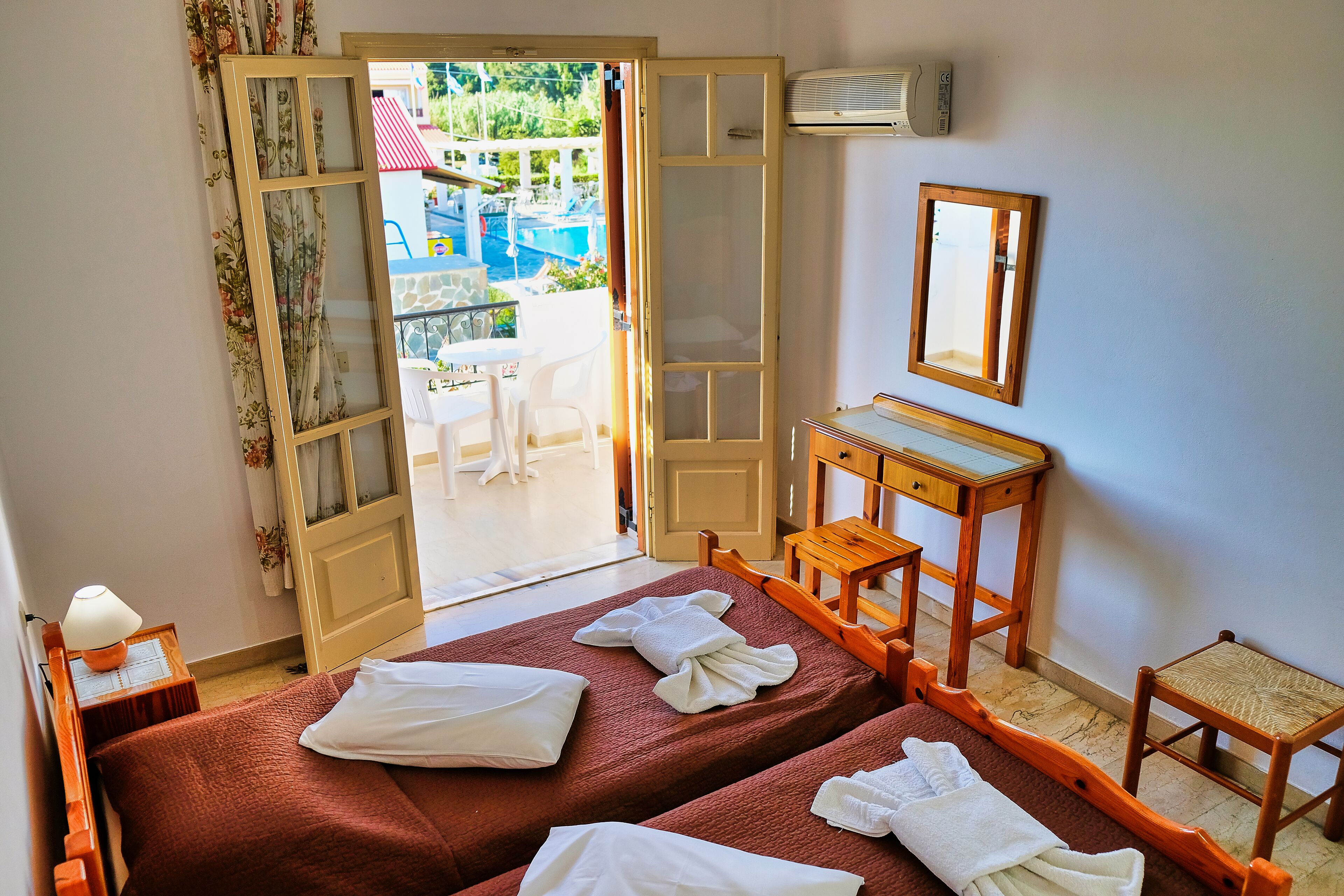 Estúdio standard | Roupas de cama premium, cofres nos quartos, cortinas blackout