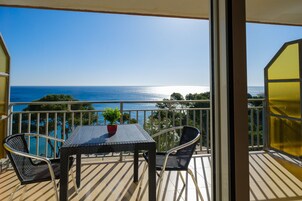 Estudio (2 people, 4th floor - nº 19) | Terraza o patio