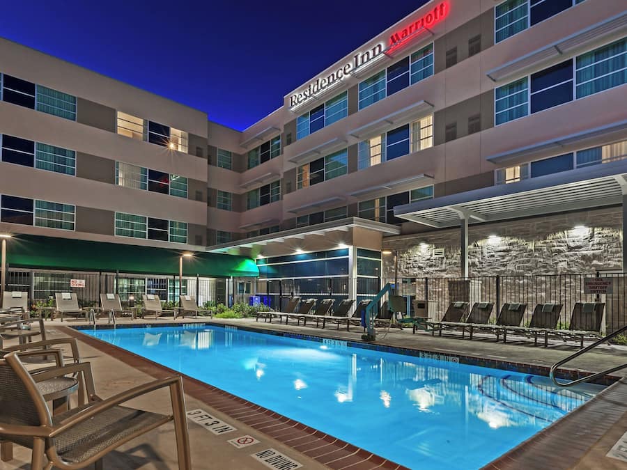 Outdoor pool, pool loungers