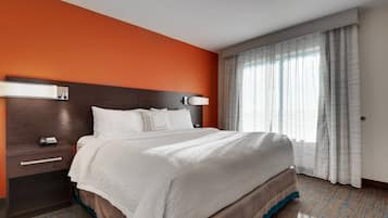 1 habitación, escritorio y cortinas blackout