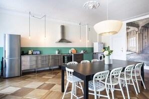 Superior Apartment, Private Bathroom (Amagertorv 33) | In-room dining - The Mile 1 by Daniel&Jacob’s (Copenhagen)