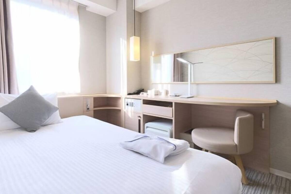 In-room safe, desk, blackout curtains, iron/ironing board (on request)