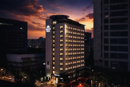 Exterior. Hotel Atrium Seoul Jongno