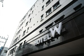 Exterior - Hotel W Shinjeju (Jeju City)