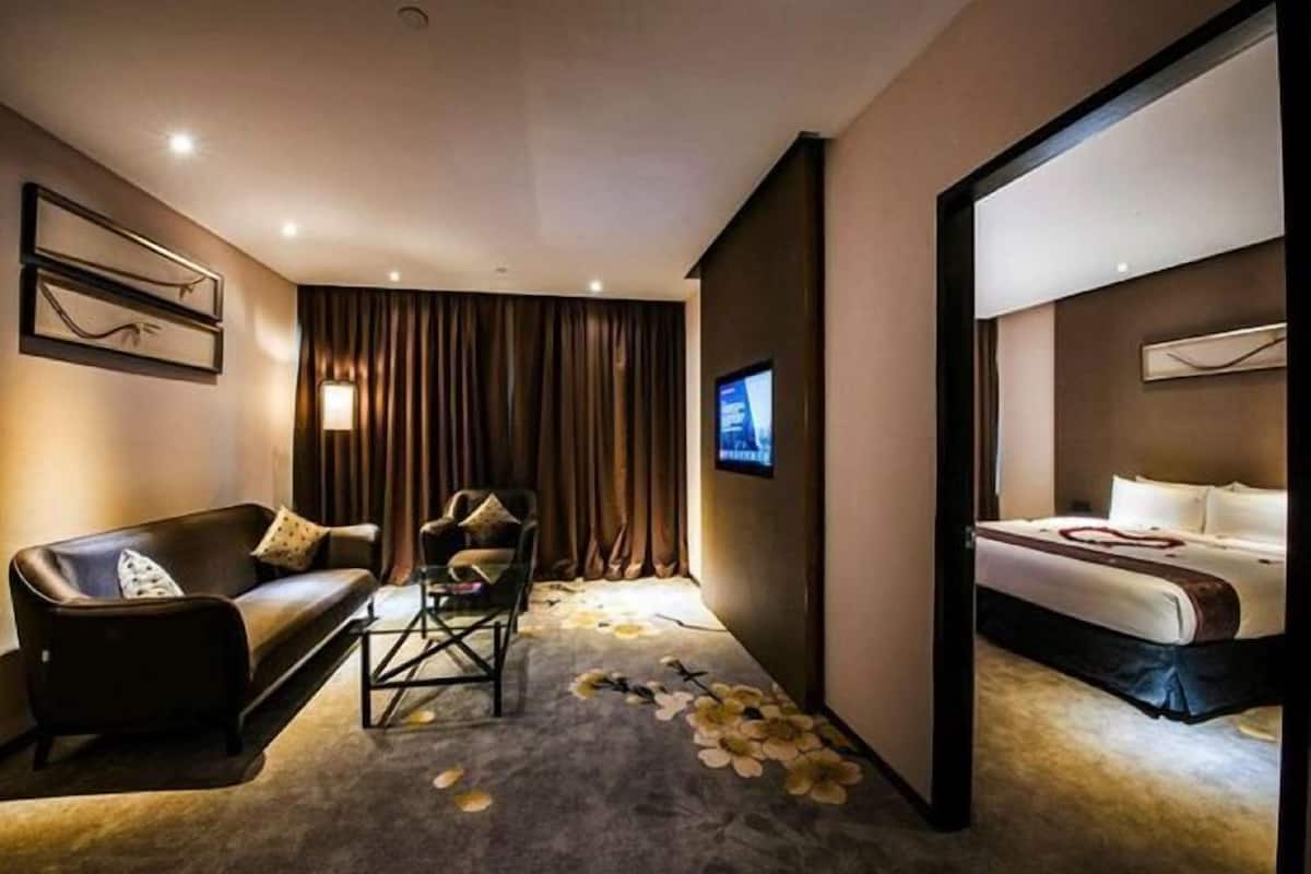 In-room safe, desk, blackout drapes, iron/ironing board