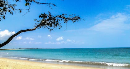Giman Free Beach Resort