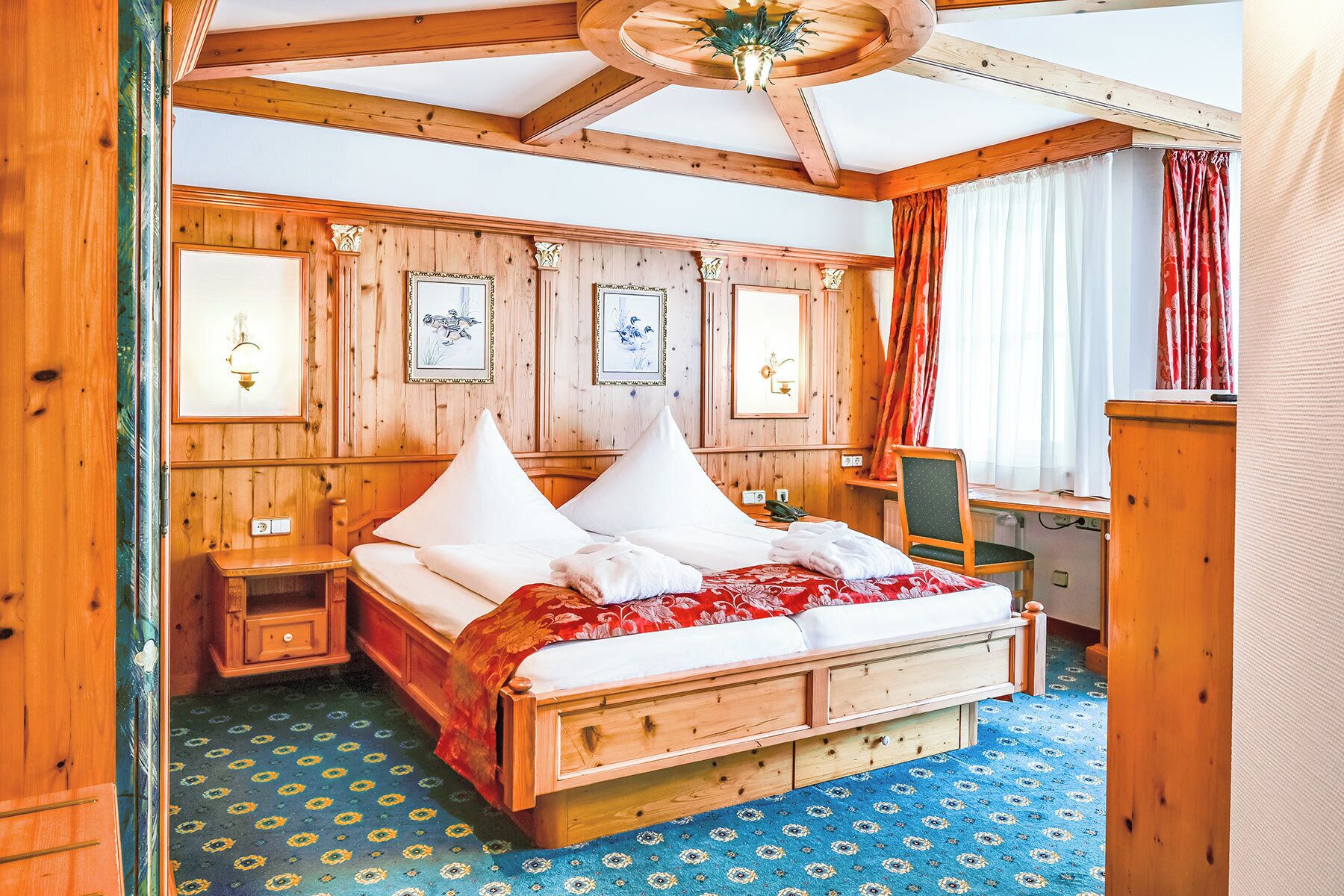 1 bedroom, minibar, in-room safe, desk