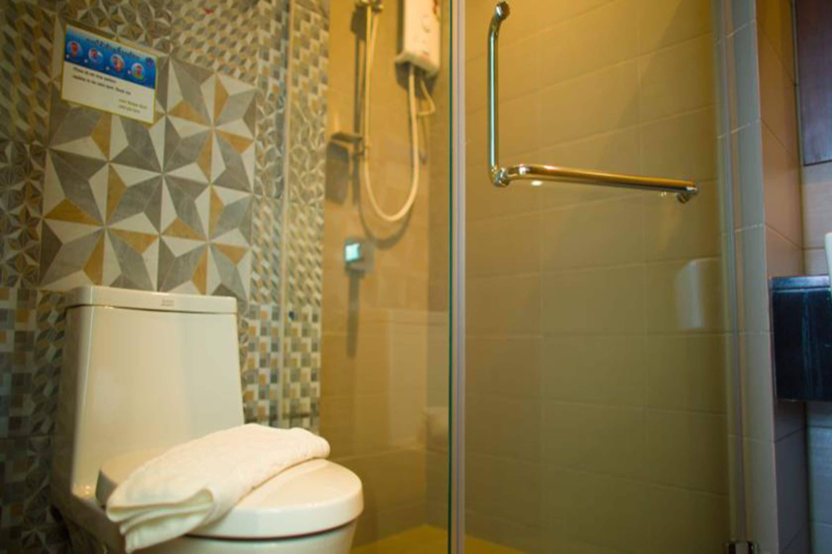 shower, free toiletries, hair dryer, bathrobes